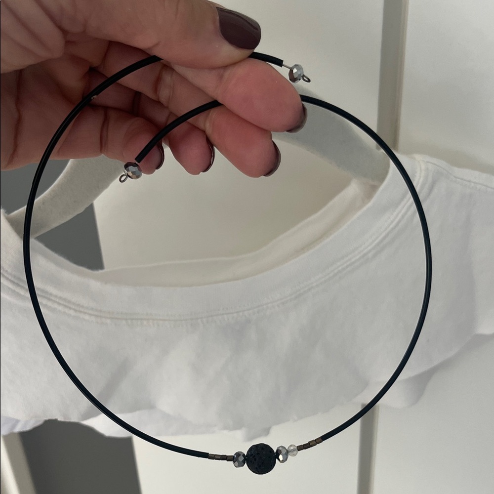 Black Choker Necklace - Picture 4 of 5